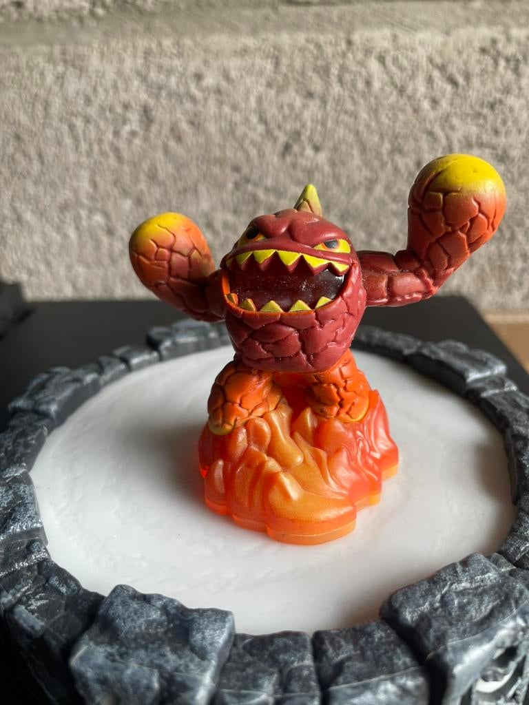 Lightcore Eruptor - Skylanders Giants, Ophalen of Verzenden, Zo goed als nieuw
