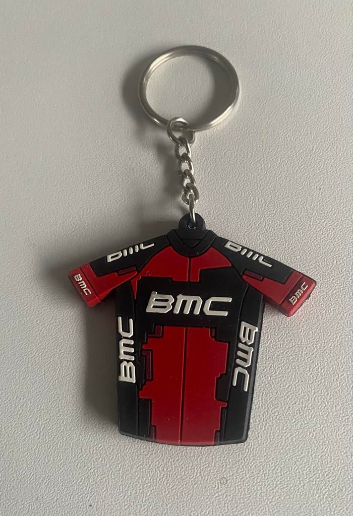 Sleutelhanger van BMC wielertrui. Totale lengte 10 cm., Ophalen of Verzenden, Zo goed als nieuw, Merk