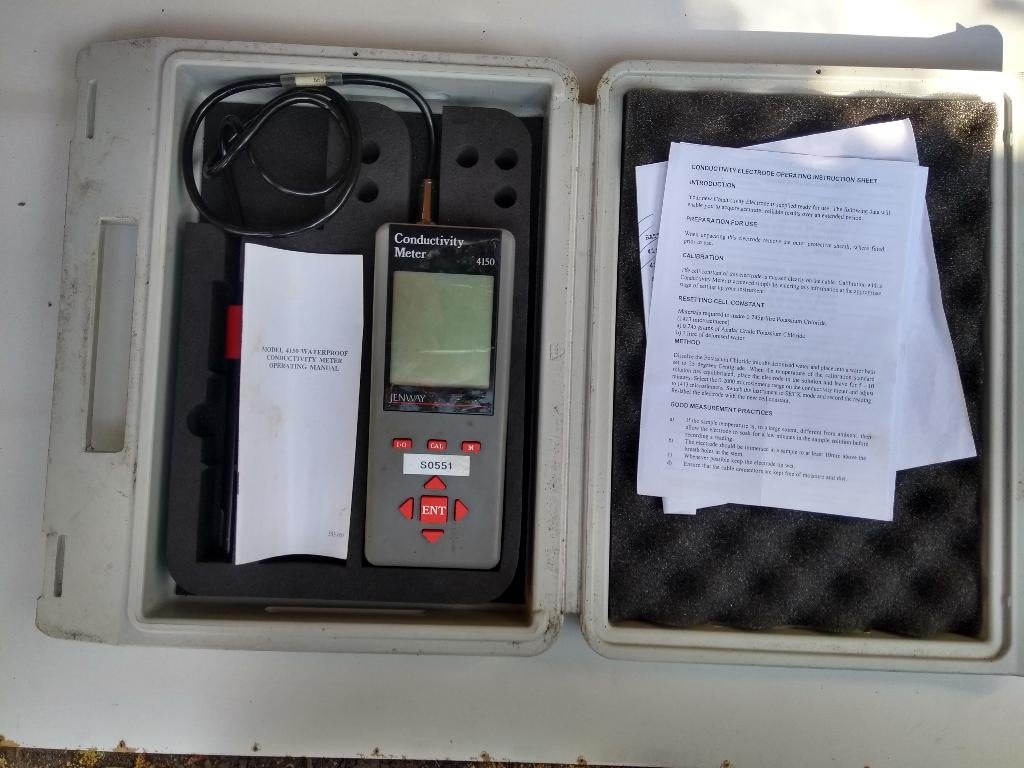 Jenway draagbare geleidbaarheidsmeter met probe in koffer, Ophalen of Verzenden, Gebruikt, Vocht of Vloeistof