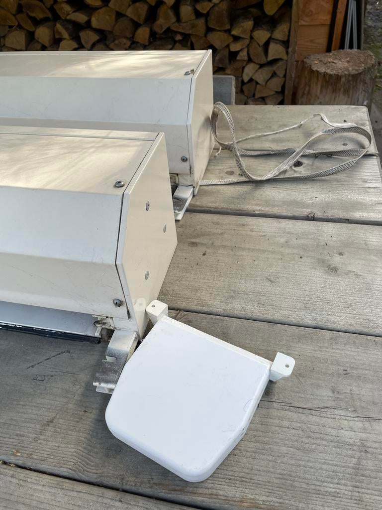 Zonwering met onderdelen wit, Ophalen, Gebruikt, 100 tot 150 cm, Wit