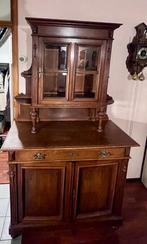 Buffetkast met geslepen glas, Ophalen