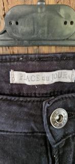 Zwarte 7/8 broek

Place du jour, Maat 38/40 (M), Zwart, Ophalen of Verzenden, Zo goed als nieuw