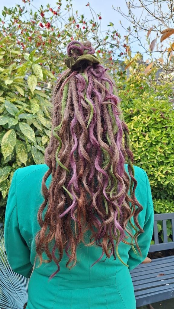 Synthetische dreads inzetten invlechten ook in kort haar!, Ophalen, Nieuw, Pruik of Haarverlenging