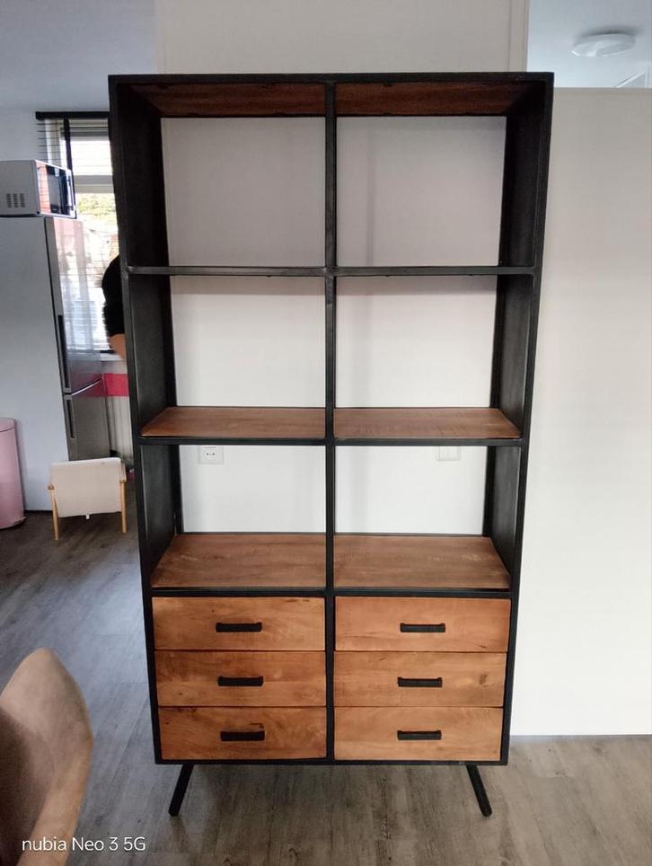 Stoere mango houten buffetkast met metalen frame, Huis en Inrichting, Kasten | Buffetkasten, Gebruikt, 150 tot 200 cm, 50 tot 100 cm