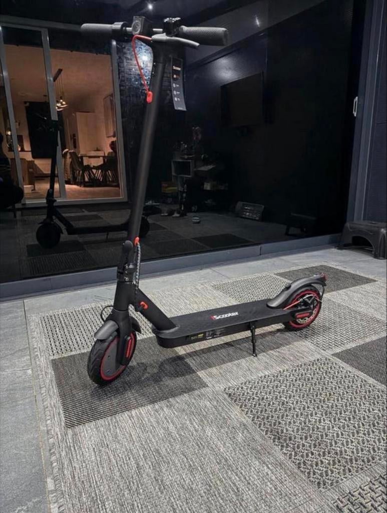 iScooter i9 elektrische step 350W 7,5Ah 30km Range-Nieuw!, Fietsen en Brommers, Steps, Ophalen of Verzenden, Nieuw, Elektrische step (E-scooter)
