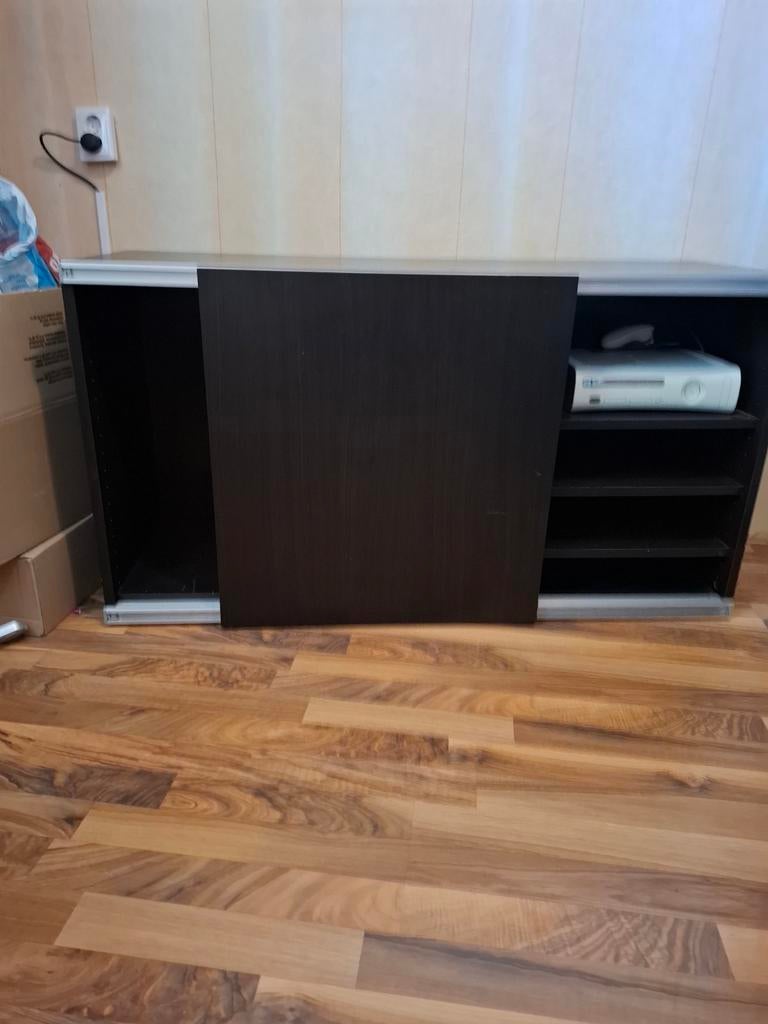TV-meubel met schuifdeur - Zwart/Grijs, Gebruikt, 100 tot 150 cm, Modern, Functioneel, Minder dan 100 cm