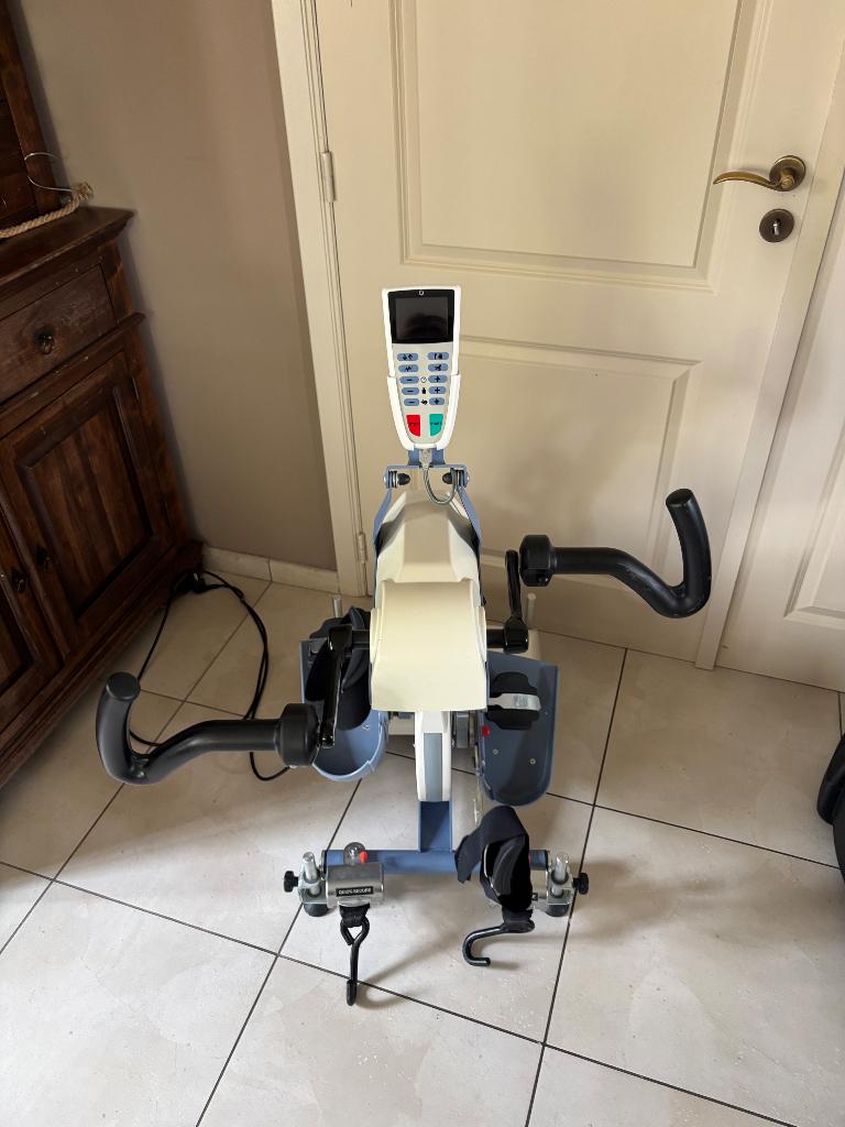 Thera Vital armen en benen in nieuwstaat, full option, Diversen, Ophalen of Verzenden, Zo goed als nieuw