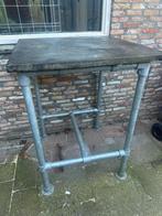 Hoge tafel met steigerbuizen onderstel en hardsteen blad, Ophalen, Gebruikt
