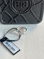 Buddha to buddha endless knot ring zilver, 18 tot 19, Nieuw, Ophalen of Verzenden, Dame of Heer