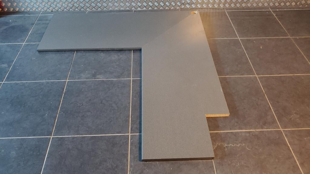 Bureaublad hoek in grijs of beuken kleur beschikbaar, Ophalen, Gebruikt