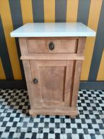 Antiek nachtkastje bijzettafeltje met marmeren blad., Ophalen, Minder dan 45 cm, 70 cm of meer