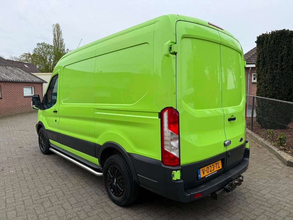 Ford Transit 330 2.0 TDCI L2H2 E6 stoelverwarming airco crui, Auto's, Euro 6, 4 cilinders, 2000 kg, Bedrijf