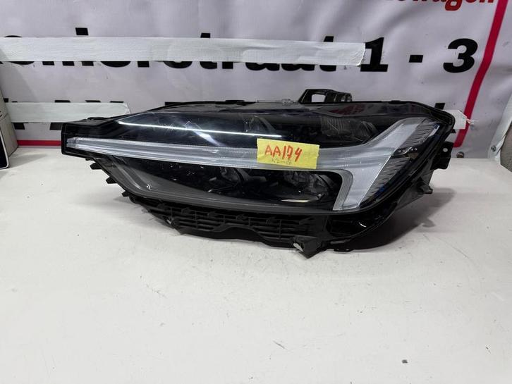 Volvo XC60 Koplamp, Auto-onderdelen, Verlichting, Gebruikt, Ophalen of Verzenden
