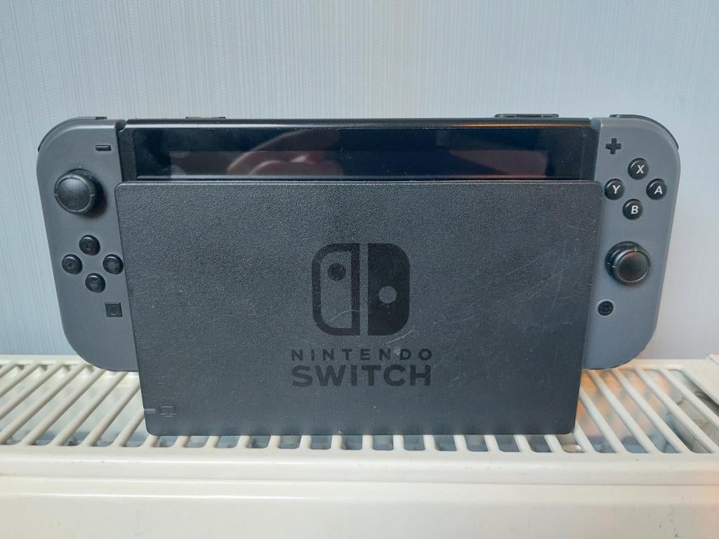 Nintendo Switch met 128 GB SD kaart - Goede staat, Gebruikt, Met 2 controllers, Ophalen of Verzenden, Switch Original