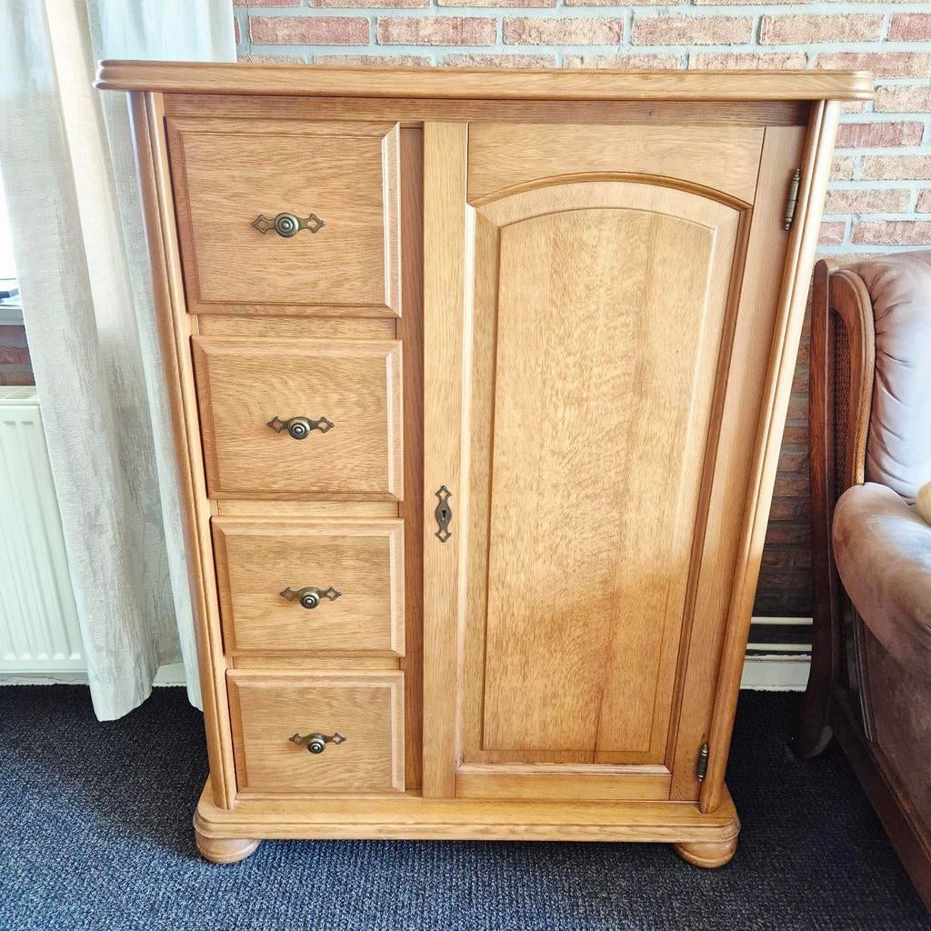 Elegante blank eiken kast met lades en vakken, Huis en Inrichting, Ophalen, Gebruikt, 100 tot 150 cm, Eikenhout