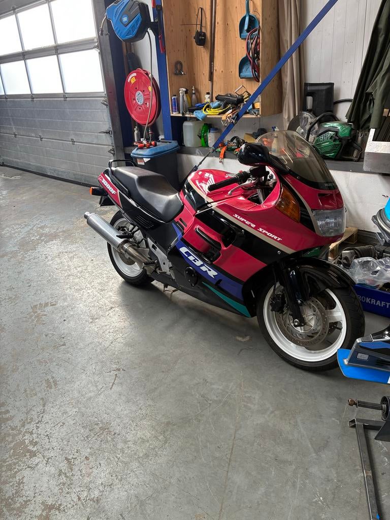 Honda CBR 1000F - Topconditie, altijd warm gestald, Motoren, 4 cilinders, Motorrijbewijs A, Super Sport, Particulier