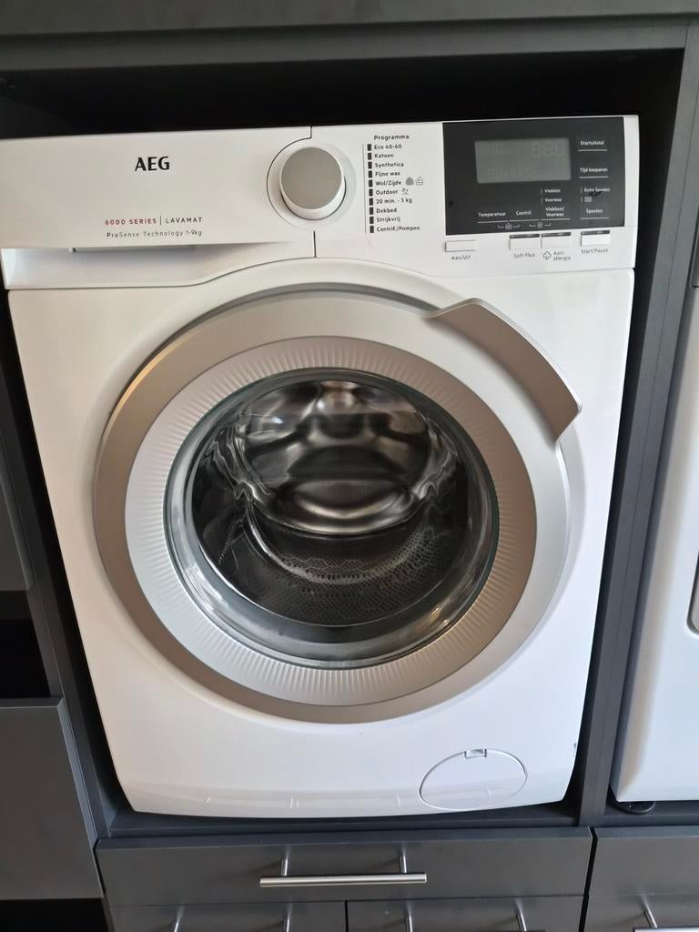 AEG Lavamat 6000 Series wasmachine 9kg, Ophalen, 1200 tot 1600 toeren, 8 tot 10 kg, Zo goed als nieuw