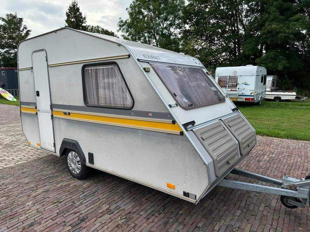 Kip KK Kompact 420 lichtgewicht met langslaper en luifel., Standaardzit, Kip, Bedrijf, Tot en met 3