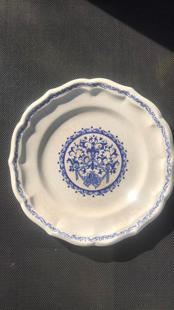 Zeer oud/antiek Frans bord - Gien, Antiek en Kunst, Antiek | Servies los, Ophalen of Verzenden