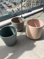 Bloempotten (blauw, roze, beige), Tuin en Terras, Bloempotten, Ophalen, Rond, Zo goed als nieuw, Balkon