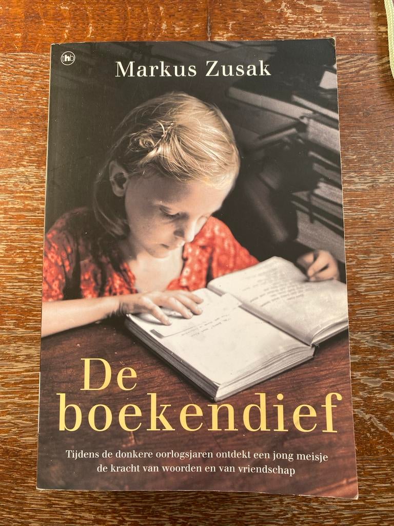 De Boekendief - Markus Zusak (Tweede Wereldoorlog), Boeken, Ophalen of Verzenden, Tweede Wereldoorlog, Gelezen, Algemeen