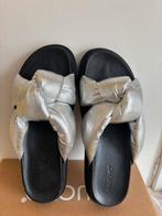 Inuovo sandalen zikverkleurig maat 39, Kleding | Dames, Schoenen, Overige kleuren, Zo goed als nieuw, Sandalen of Muiltjes, Ophalen of Verzenden