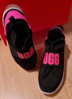 Ugg sneakers maat 38, UGG, Zwart, Ophalen of Verzenden, Sneakers of Gympen