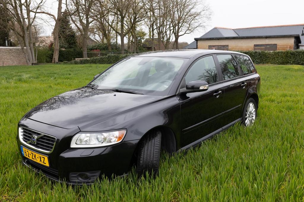 Volvo V50 2.0 2008 Zwart, Voorwielaandrijving, 145 pk, 1282 kg, Zwart