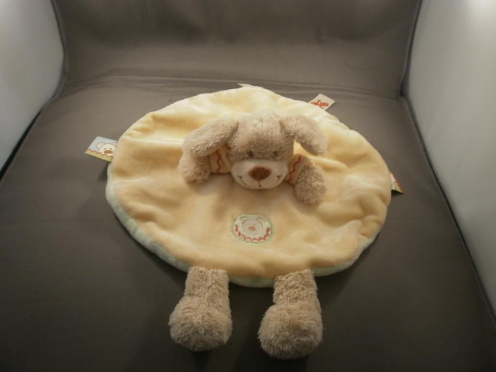 nicotoy hond doekje rond geel groen bungel poten met muts, Ophalen of Verzenden, Nieuw, Hond