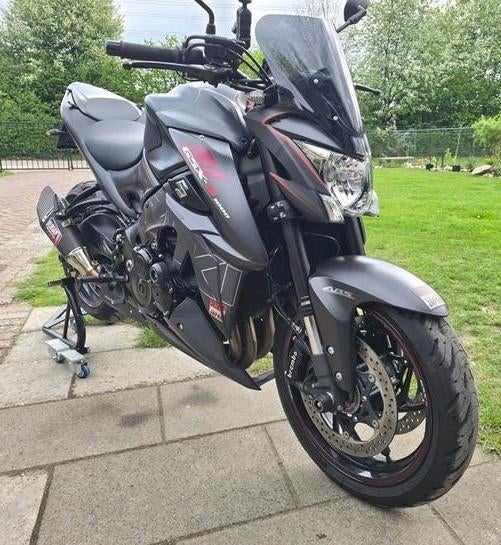 Suzuki GSX-S1000 Yoshimura  veel opties en tuning!, 4 cilinders, Motorrijbewijs A, Particulier, Meer dan 35 kW
