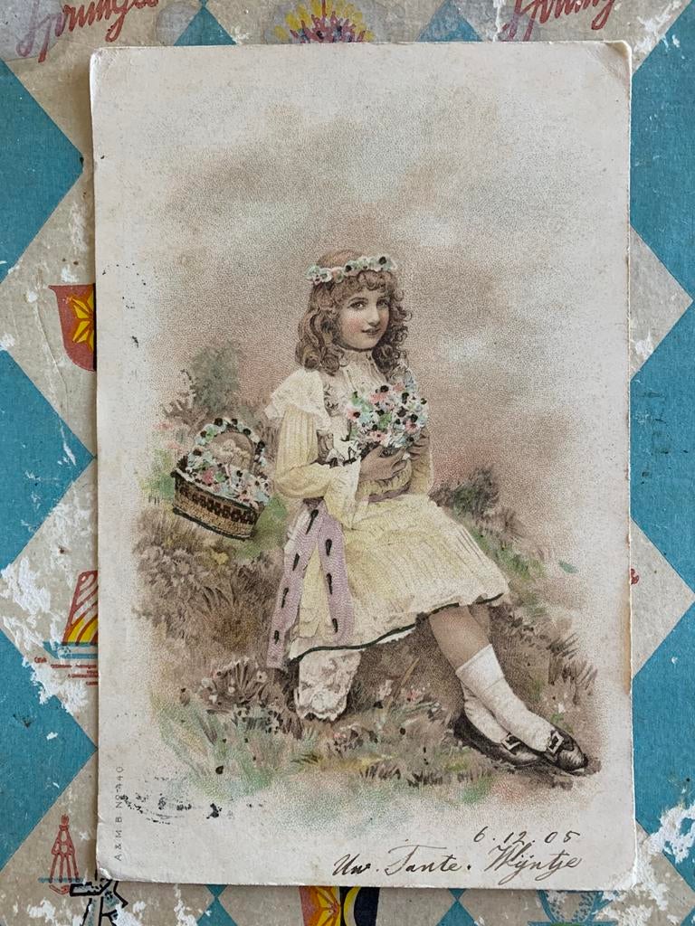 6-12-1905 Meisje met bloemenkrans in het haar (NN), Ophalen of Verzenden, Voor 1920, Gelopen, Kinderen