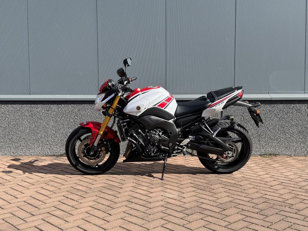 Yamaha FZ8 ABS AKRAPOVIC | WORLD GP 50th ANNIVERSARY, Motoren, Motoren | Yamaha, Info@yamaha-motor.eu, Bedrijf, Meer dan 35 kW
