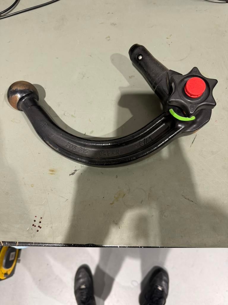 Trekhaak afneembare kogel BMW 1 serie, Ophalen