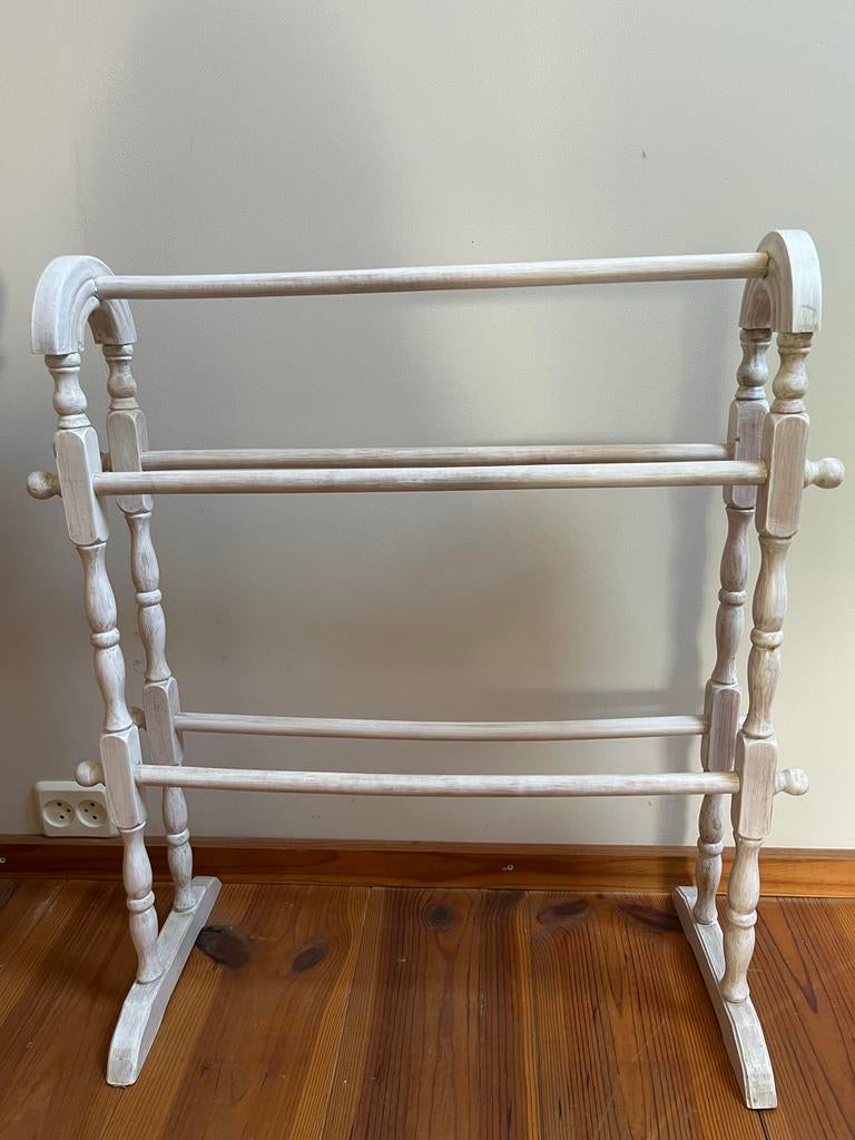 Decoratief houten wasrek / handdoekenrek, Ophalen, Gebruikt, Wasrek