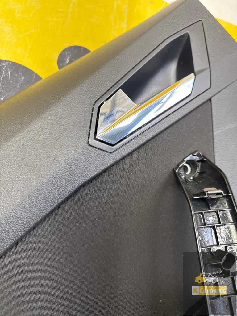 Portierbekleding Links Achter voor Seat Ibiza 6F0867133, Auto-onderdelen, Gebruikt, Autovia A-2, Km 585 585
08760  Martorell, ES