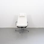 1x Vitra Eames EA 124 Fauteuil Wit Leer - Chroom, Niet ingevuld, Niet ingevuld, 75 tot 100 cm, Ophalen of Verzenden