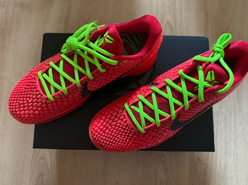 Nike kobe 6 proto reverse grinch EU 42, Ophalen of Verzenden, Zo goed als nieuw, Schoenen