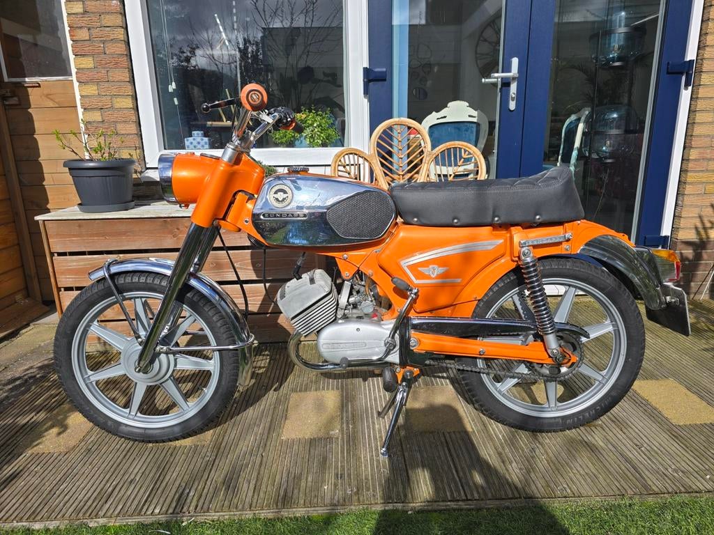 Zundapp 517 - 70cc, 5 versnellingen, Oranje Paarlemoer, Ophalen