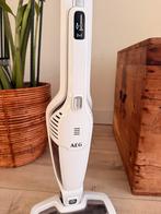 AEG 2-in-1 Steelstofzuiger & Kruimeldief, Witgoed en Apparatuur, Stofzuigers, Ophalen of Verzenden, Gebruikt, Reservoir, Stofzuiger