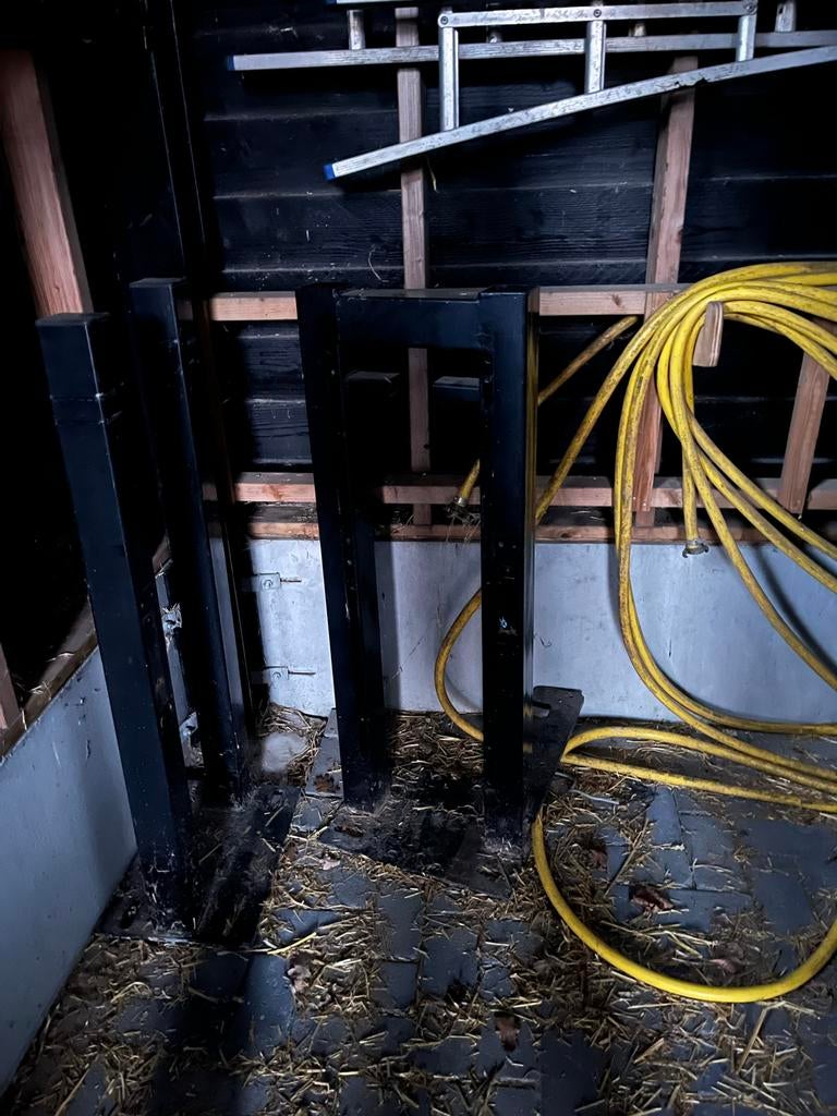 Elektrisch hekwerk zonder motor en besturing, Ophalen, Met poort, Gebruikt, Spijlenhekwerk