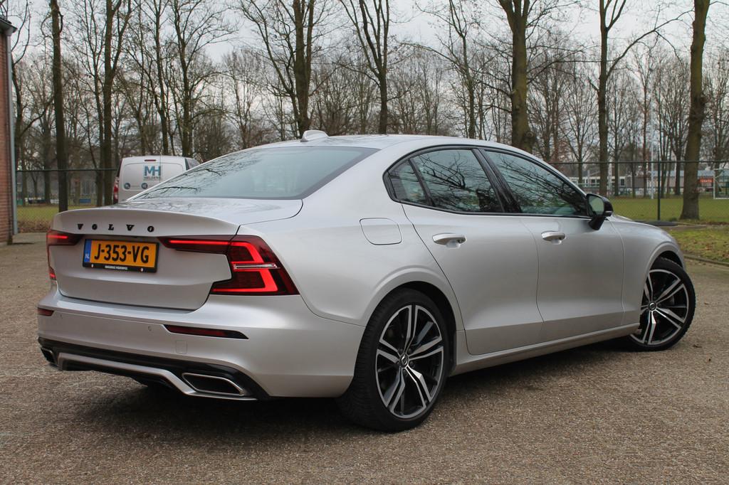 Volvo S60 2.0 B4 R-Design | Pano | Carplay | LED (bj 2020), Auto's, 12 maanden, 4 cilinders, S60, 17 km/l