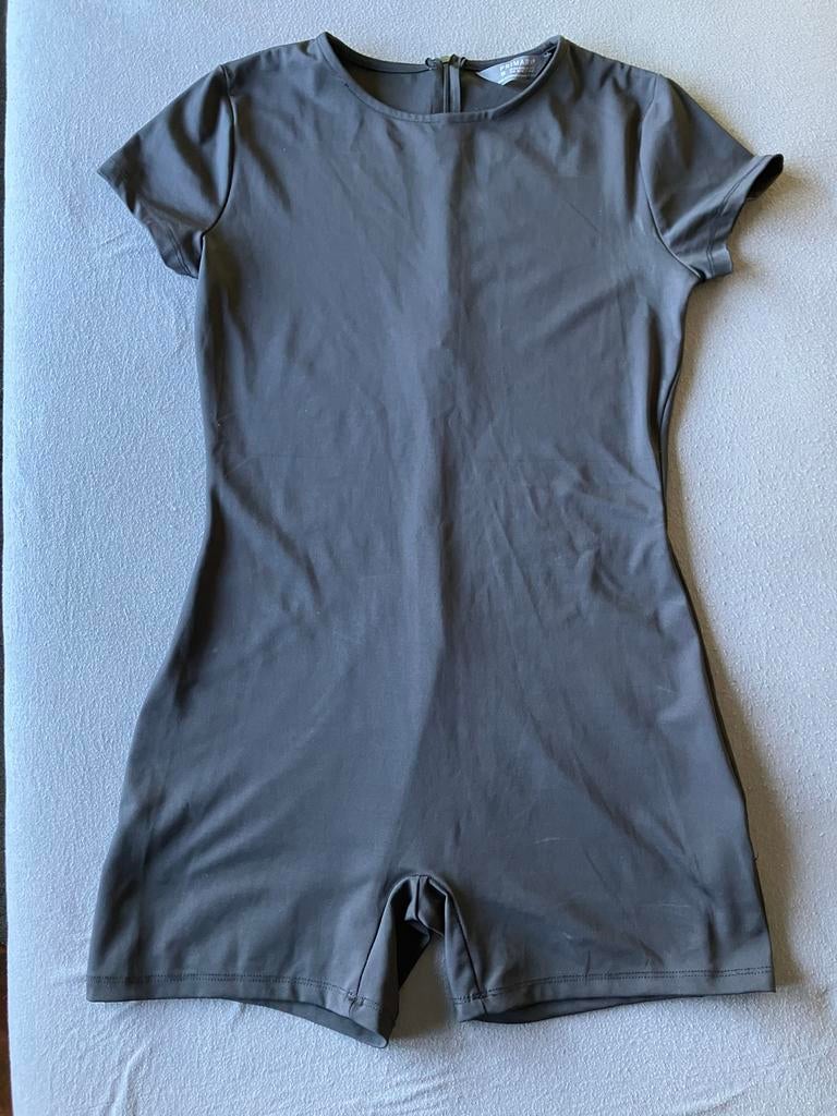 Playsuit / korte jumpsuit van Lycra, maat M, Ophalen of Verzenden, Gedragen, Maat 38/40 (M), Zwart