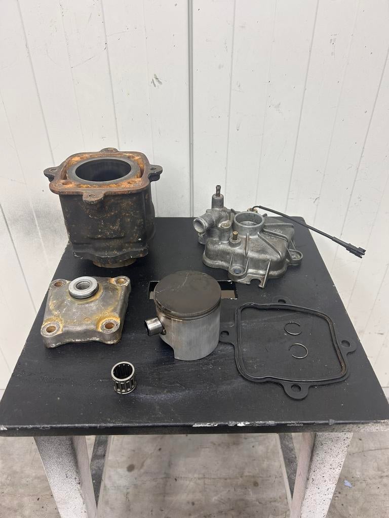150cc cilinder kit / runner / hexagon, Fietsen en Brommers, Brommeronderdelen | Scooters, Ophalen of Verzenden, Zo goed als nieuw