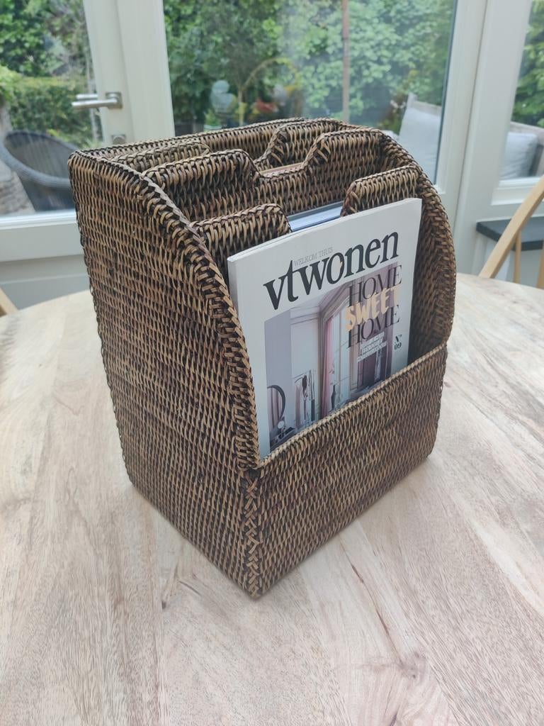 Birma rieten tijdschriften mand, Huis en Inrichting, Ophalen of Verzenden, Zo goed als nieuw