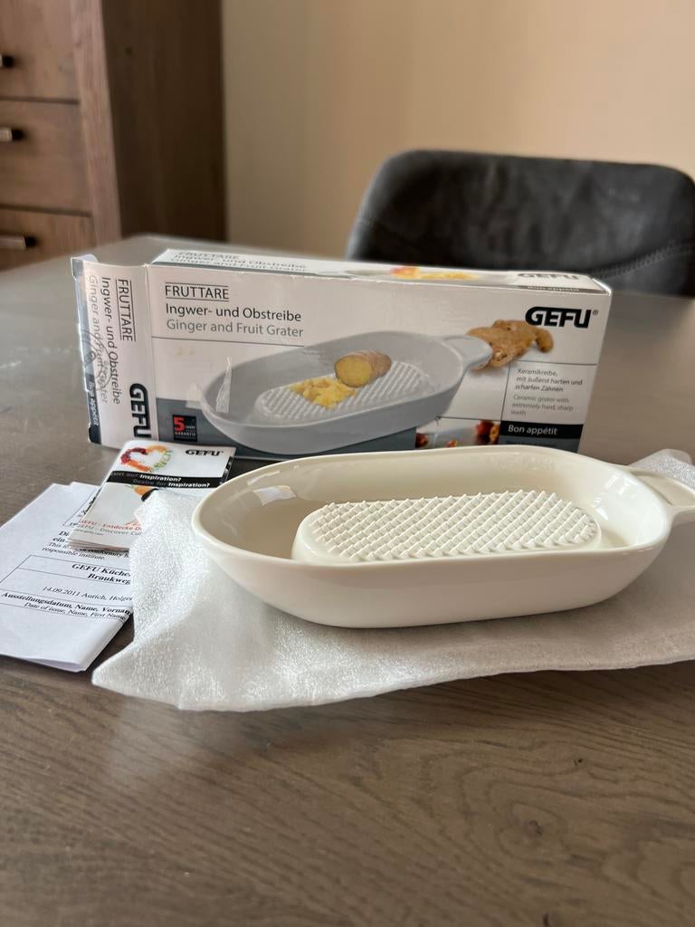 Gefu keramische rasp voor gember en fruit - Nieuw in doos, Huis en Inrichting, Overige typen, Nieuw, Ophalen of Verzenden, Steen/keramiek