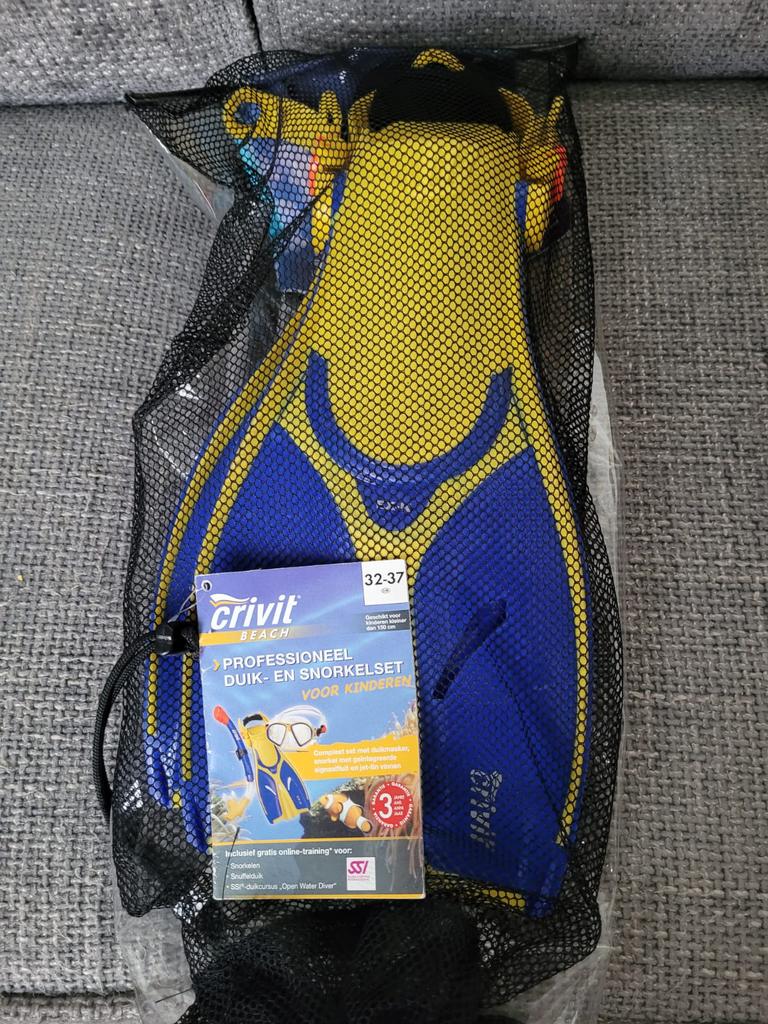 Zwemvliezen crivit maat 32-37 beach vliezen, Watersport en Boten, Snorkelen, Ophalen of Verzenden, Gebruikt, Snorkelset
