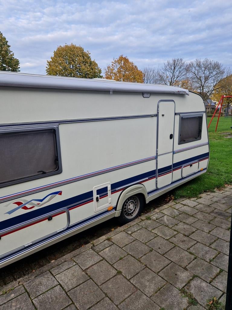 Wilk caravan, schoon en netjes en instapklaar. Inpakken/ weg, Caravans en Kamperen, Mover, Rondzit, Particulier, Wilk