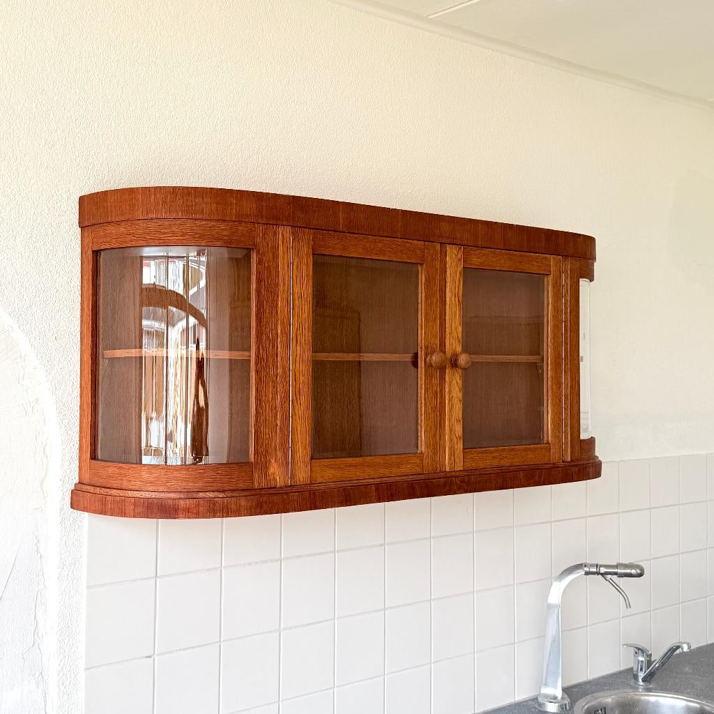 Sierlijke hangvitrine “Adele” in art deco stijl, Huis en Inrichting, Kasten | Vitrinekasten, D, Met deur(en), 100 tot 150 cm, Art deco