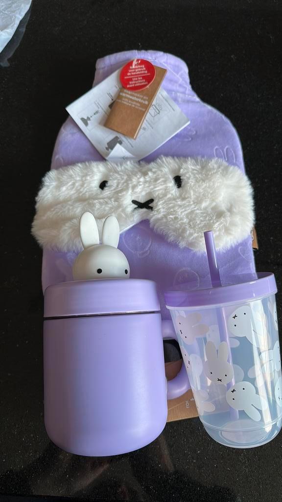 Nijntje kruik & slaapmasker + 2 bekers, Huis en Inrichting, Keuken | Servies, Nieuw, Overige typen, Overige stijlen, Overige materialen