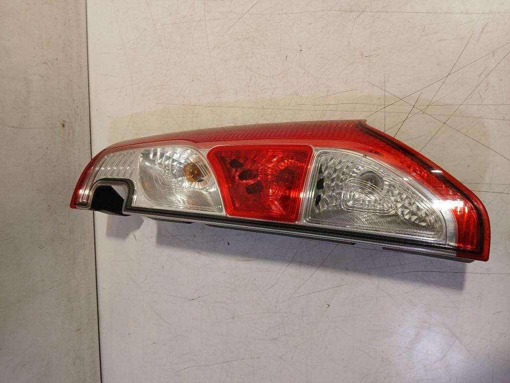 Achterlicht carrosserie rechts Renault Kangoo, Auto-onderdelen, Verlichting, Onderdelen@venauto.nl, Van der Ven Autorecycling B.V.